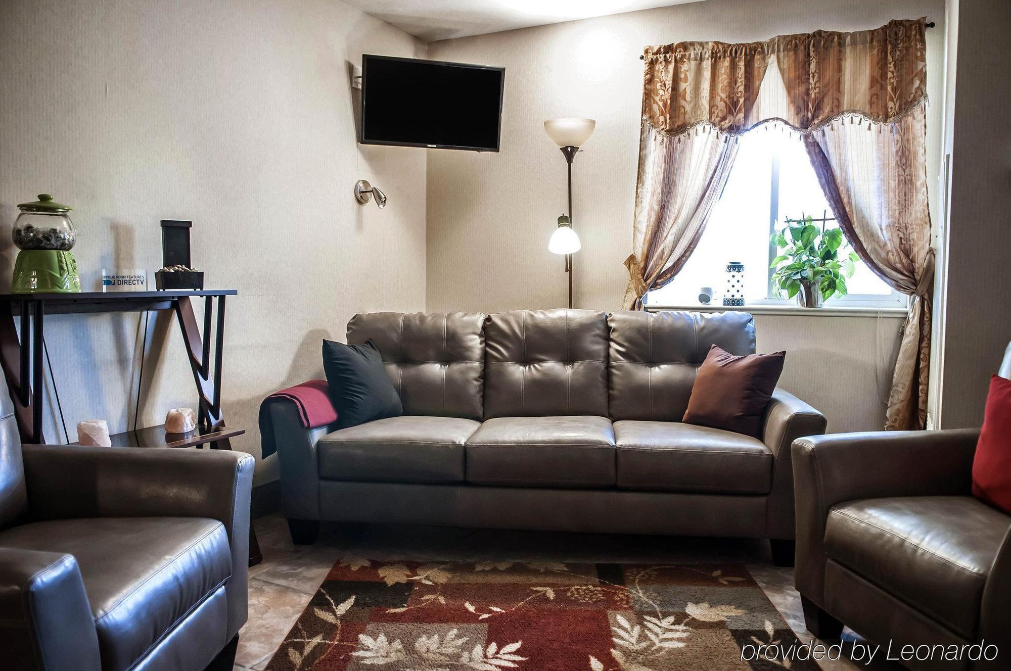 Quality Inn Moriarty Bagian luar foto