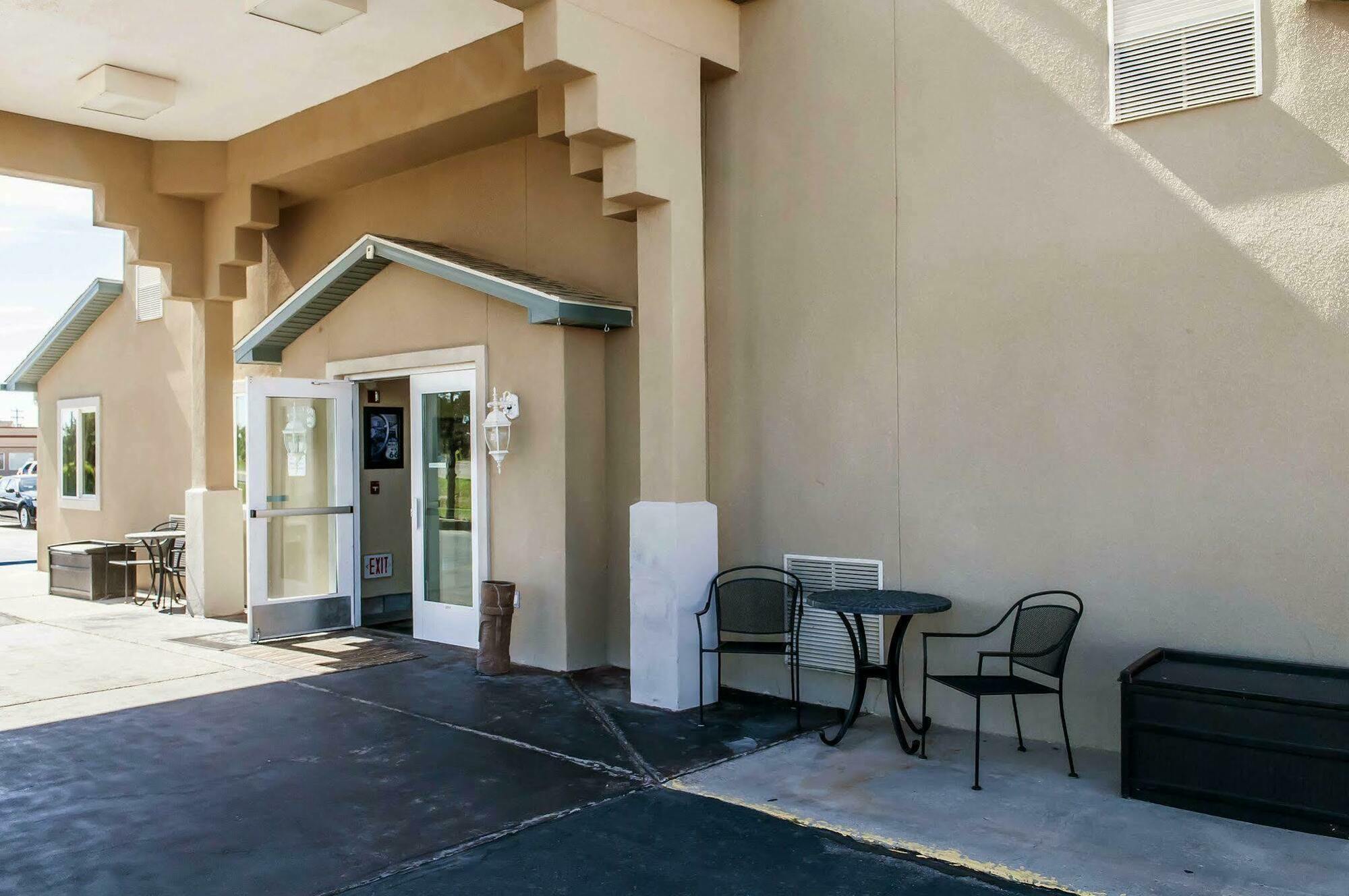 Quality Inn Moriarty Bagian luar foto